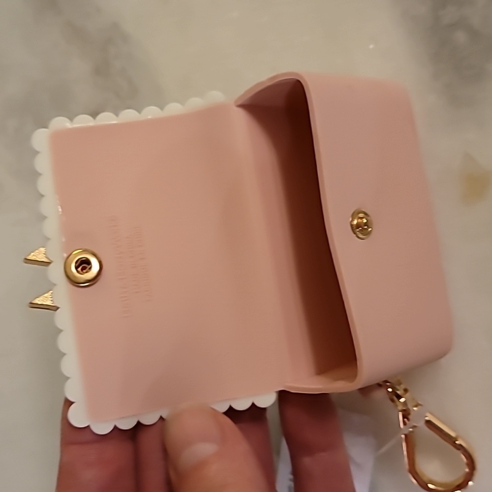 Bath and Body Works Hand Sanitizer Holder PRICE FIRM - Picture 2 of 6